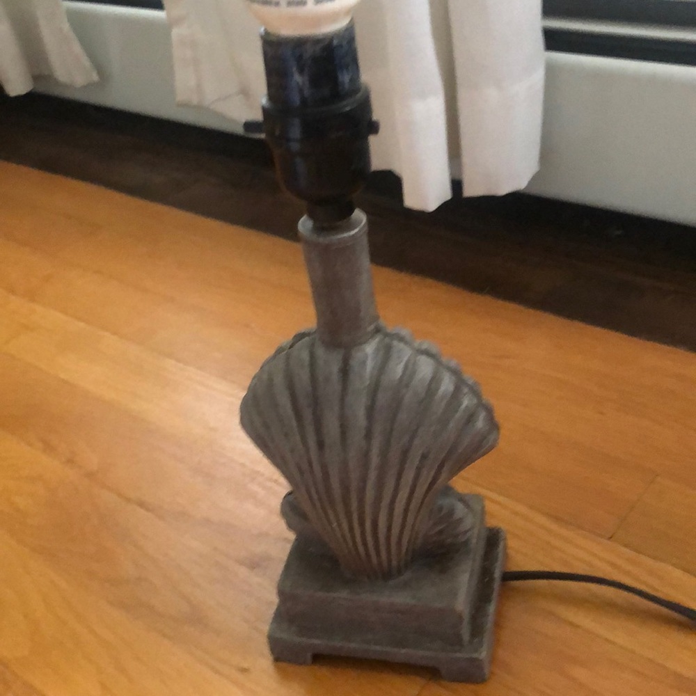 Vintage Scallop Shell Table Lamp